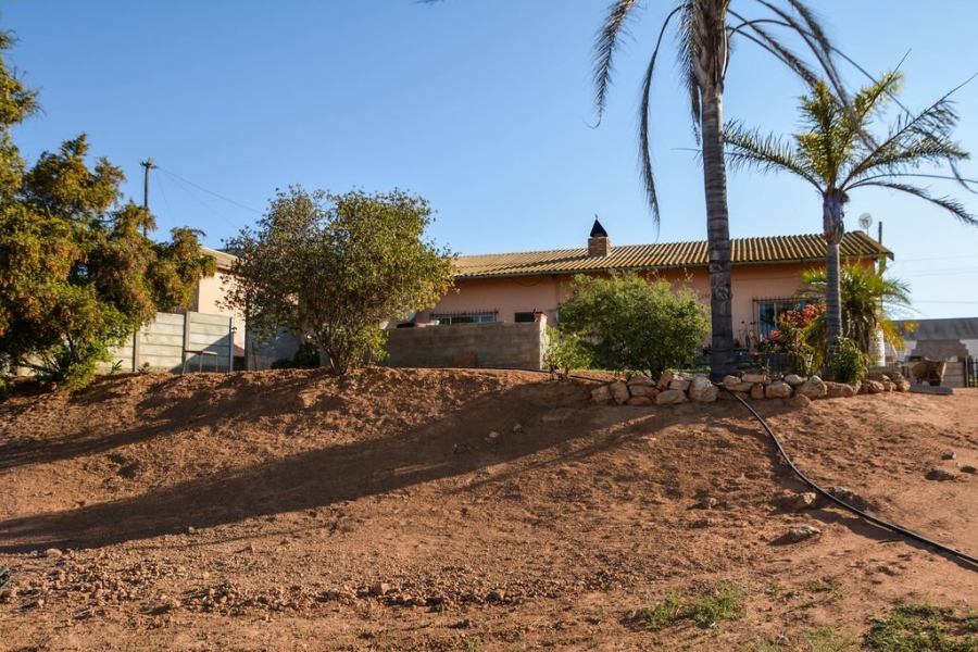 Commercial Property for Sale in Vredendal Rural Western Cape